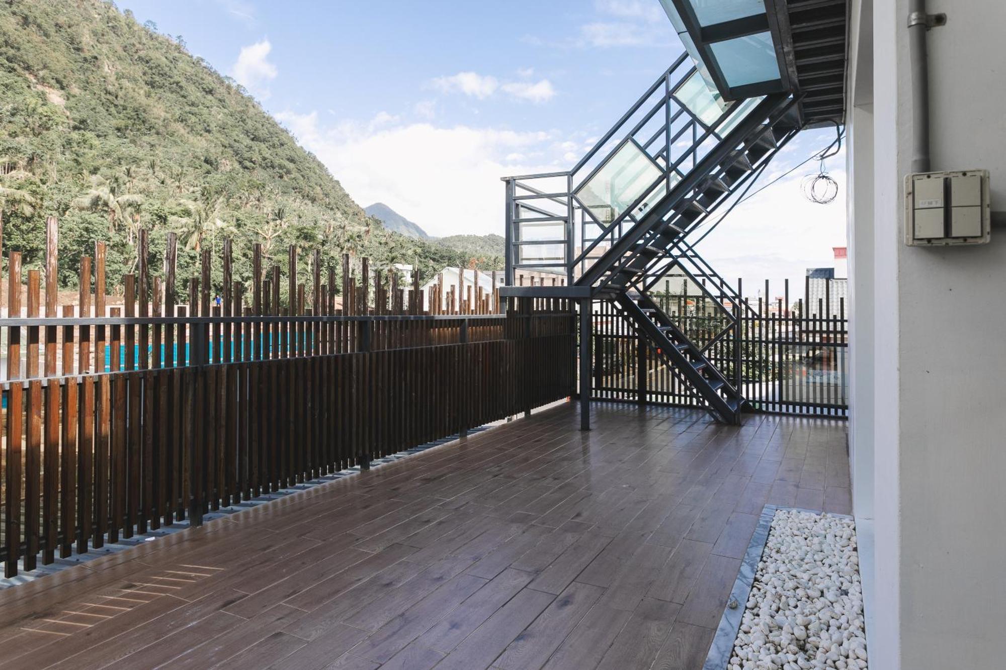 Tropical Low Boundary B&B Тонхэ Экстерьер фото