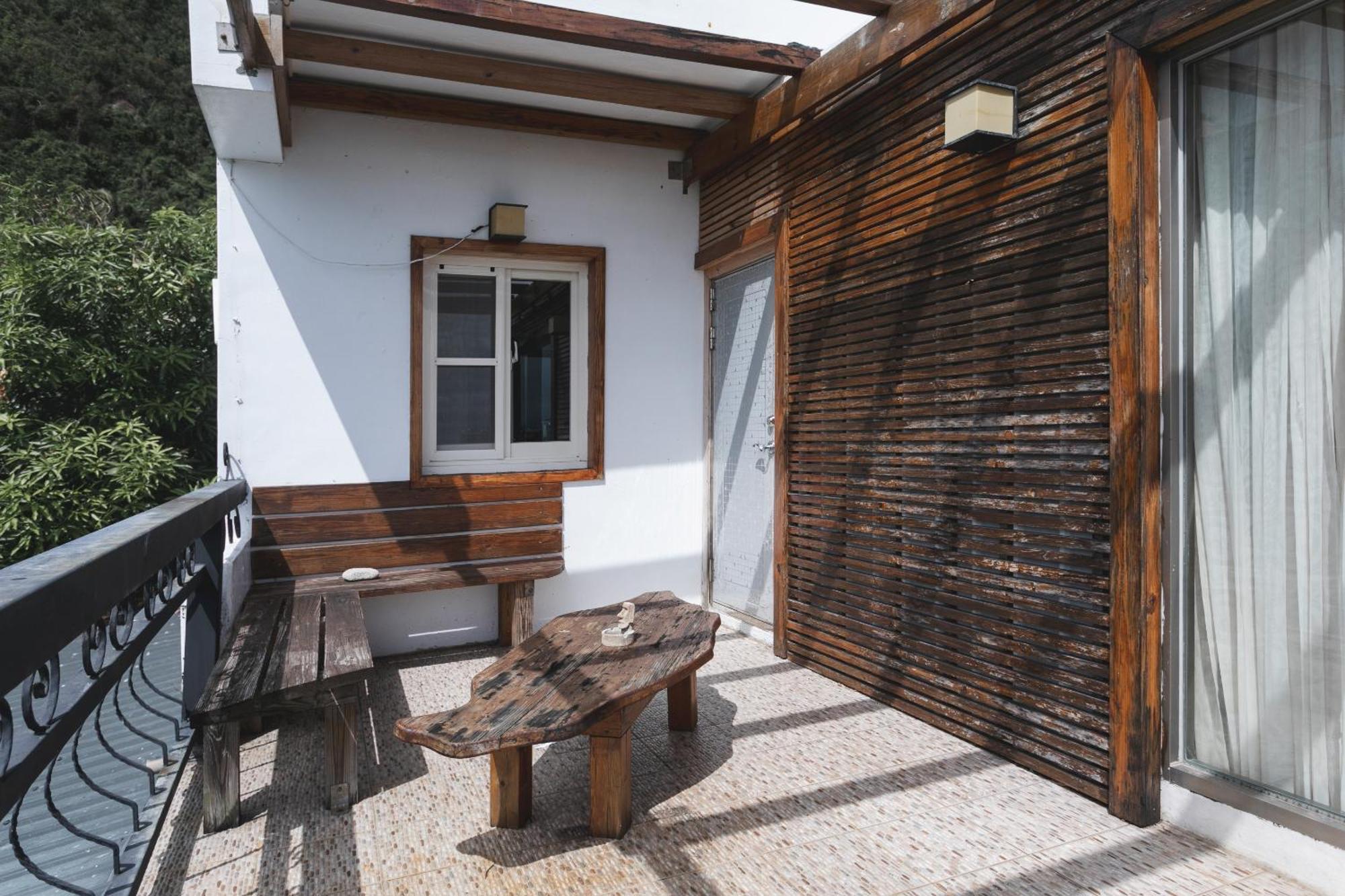 Tropical Low Boundary B&B Тонхэ Экстерьер фото